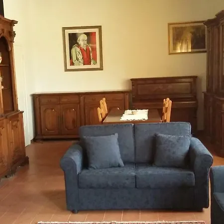 For 4/6 People With Fireplace *